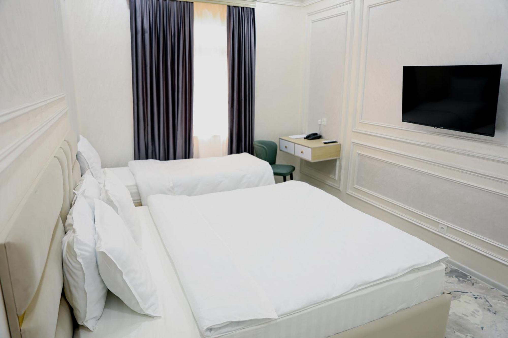Ko'K Saroy Plaza Hotel サマルカンド エクステリア 写真