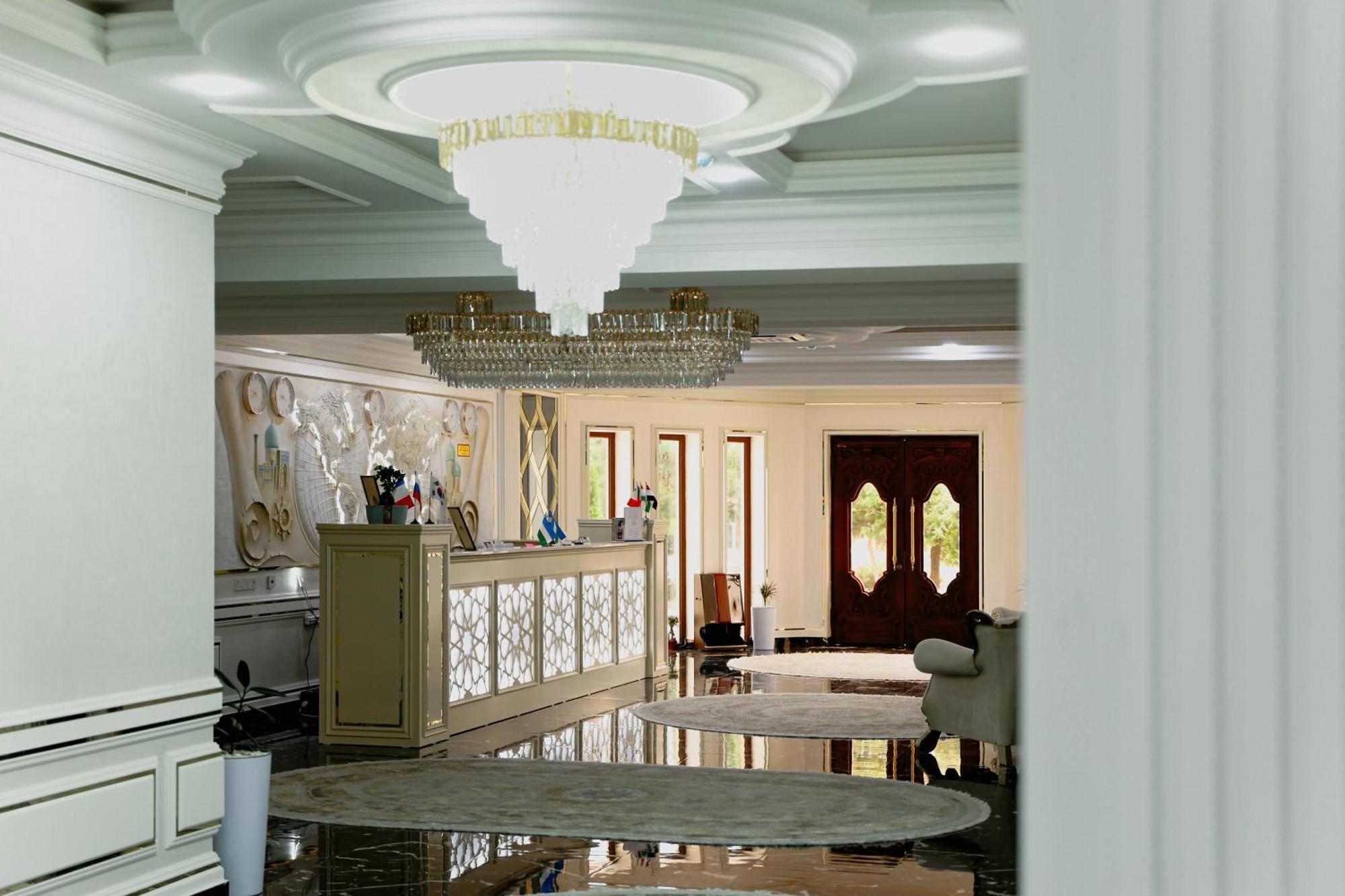 Ko'K Saroy Plaza Hotel サマルカンド エクステリア 写真