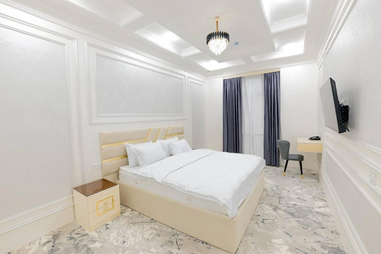 Ko'K Saroy Plaza Hotel サマルカンド エクステリア 写真